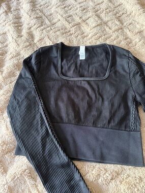 Black Ribbed Square-Neck Cropped Long Sleeve Top